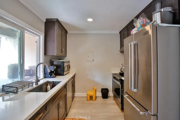 1040 W Macarthur Boulevard 85, Santa Ana, California 92707