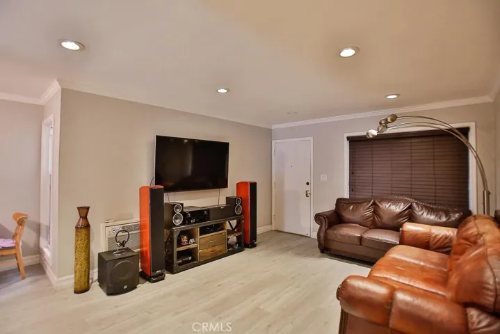 1040 W Macarthur Boulevard 85, Santa Ana, California 92707