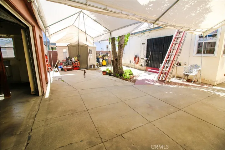 8640 Evergreen Avenue, South Gate, California 90280