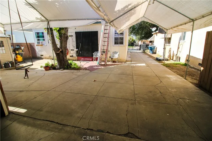 8640 Evergreen Avenue, South Gate, California 90280