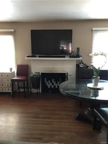 5703 Cleon Avenue, North Hollywood, California 91601