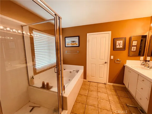 Master bathroom.