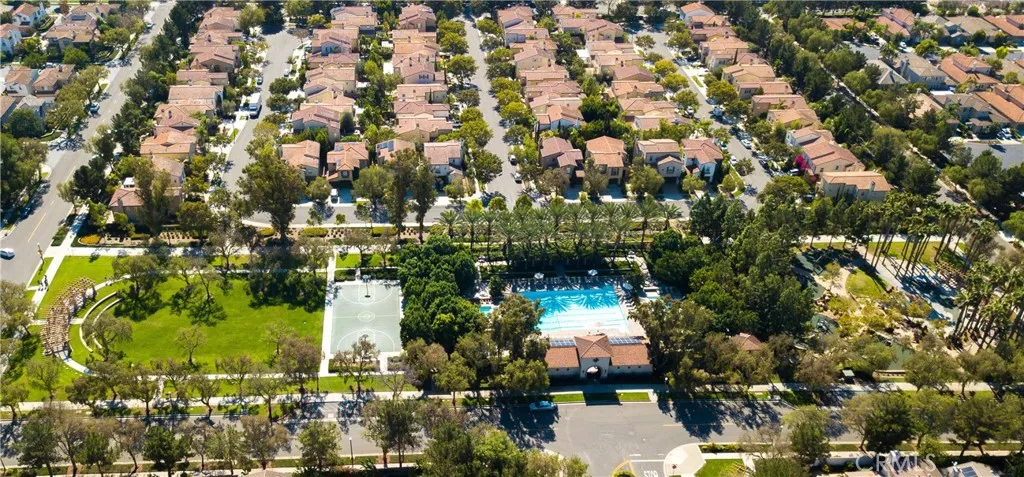 19 Delano, Irvine, California 92602