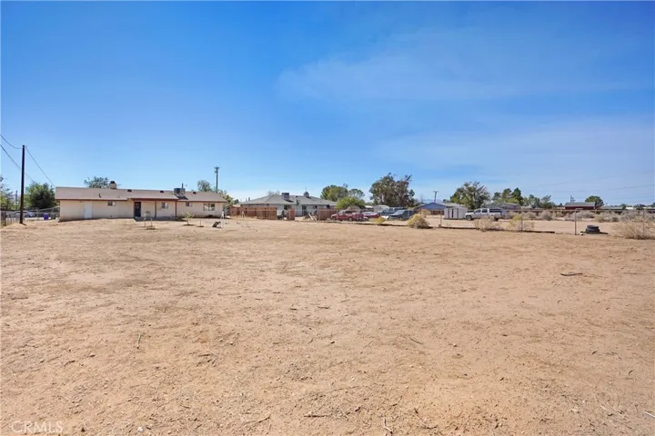 21910 Ramona, Apple Valley, California 92307