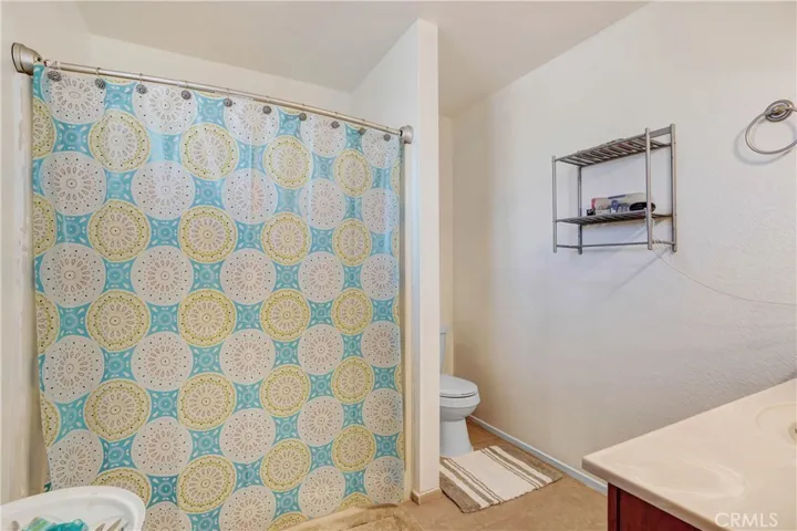 21910 Ramona, Apple Valley, California 92307
