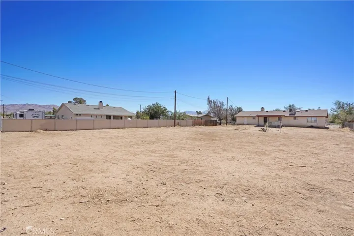 21910 Ramona, Apple Valley, California 92307