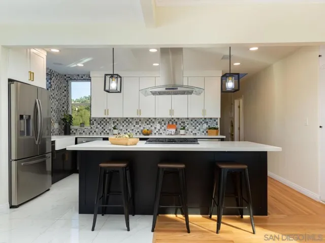9439 Alto Dr, La Mesa, California 91941