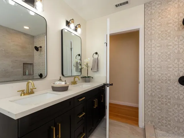 9439 Alto Dr, La Mesa, California 91941