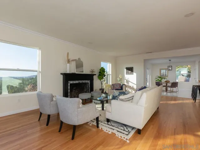 9439 Alto Dr, La Mesa, California 91941