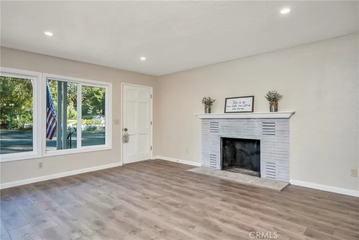 1375 N Main Street, Lakeport, California 95453