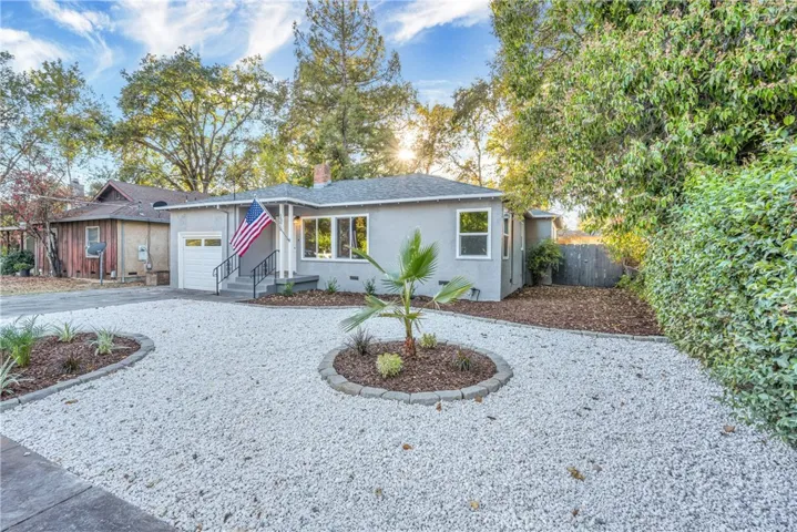 1375 N Main Street, Lakeport, California 95453