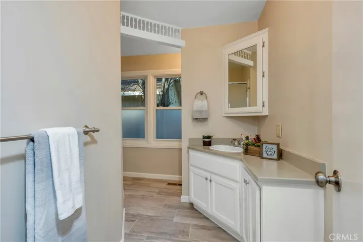 1375 N Main Street, Lakeport, California 95453