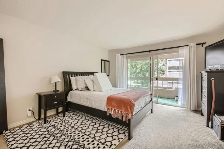10250 Caminito Cuervo 3, San Diego, California 92108