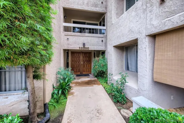 10250 Caminito Cuervo 3, San Diego, California 92108