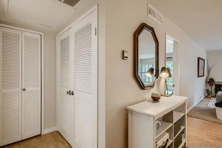 10250 Caminito Cuervo 3, San Diego, California 92108
