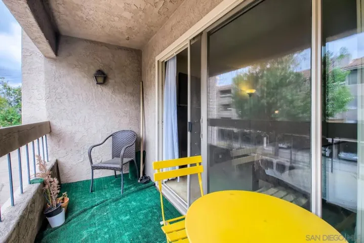 10250 Caminito Cuervo 3, San Diego, California 92108