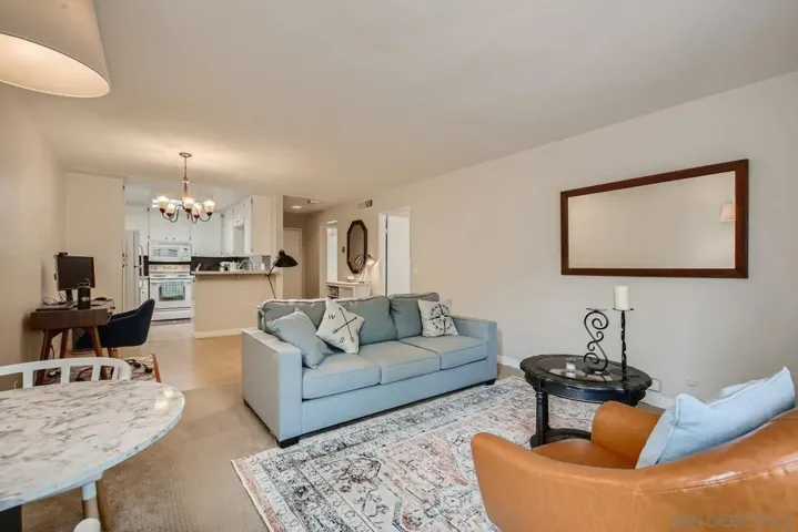 10250 Caminito Cuervo 3, San Diego, California 92108