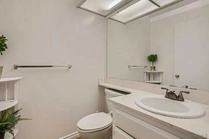 10250 Caminito Cuervo 3, San Diego, California 92108