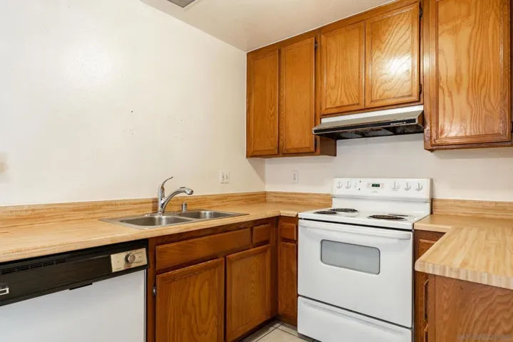 7374 Tooma Street 213, San Diego, California 92139