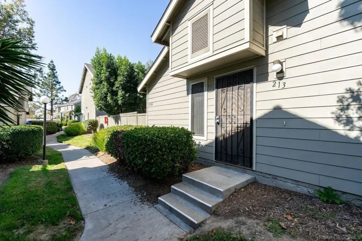 7374 Tooma Street 213, San Diego, California 92139