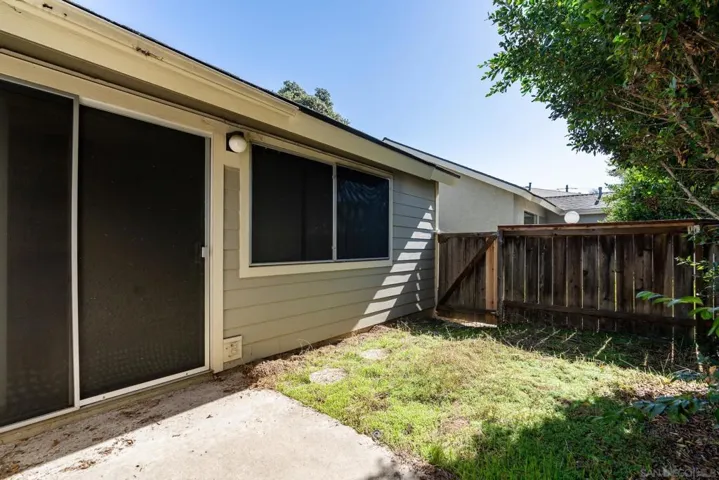 7374 Tooma Street 213, San Diego, California 92139
