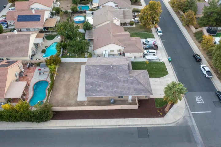 32505 Oak Knoll Drive, Lake Elsinore, California 92530