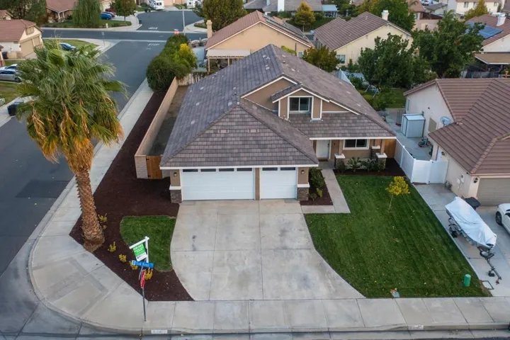 32505 Oak Knoll Drive, Lake Elsinore, California 92530