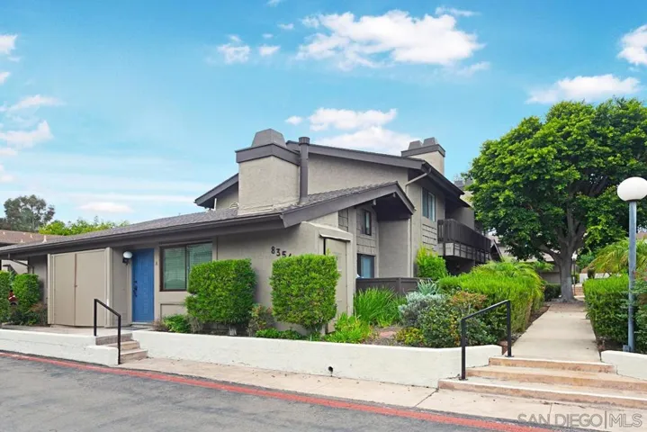 8354 Via Sonoma A, La Jolla, California 92037
