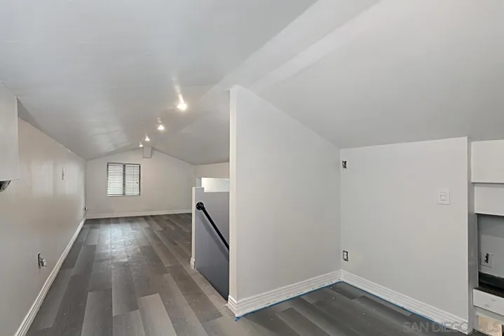 8354 Via Sonoma A, La Jolla, California 92037