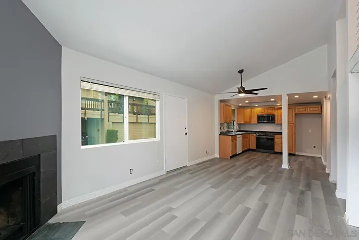 8354 Via Sonoma A, La Jolla, California 92037