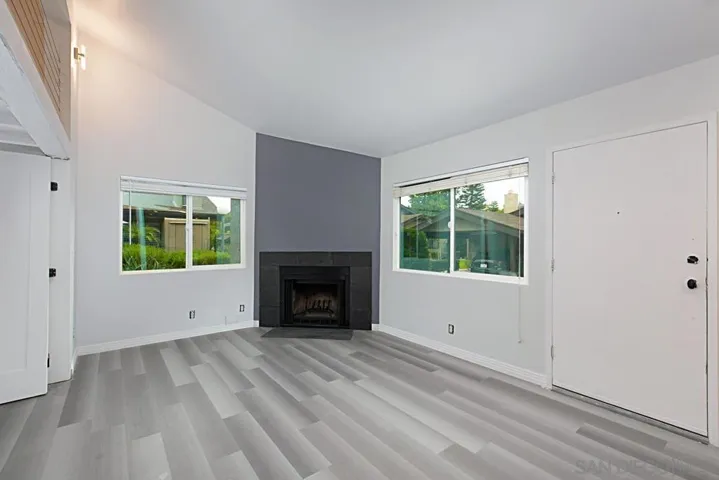 8354 Via Sonoma A, La Jolla, California 92037