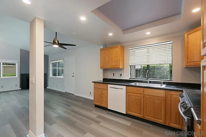 8354 Via Sonoma A, La Jolla, California 92037