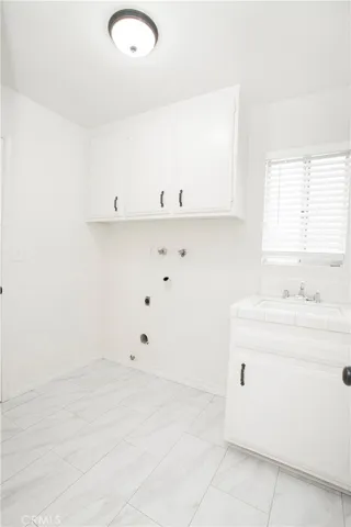 329 N Barranca Avenue, Glendora, California 91741