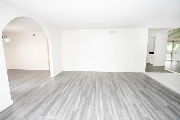 329 N Barranca Avenue, Glendora, California 91741