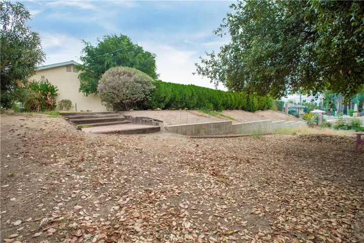 329 N Barranca Avenue, Glendora, California 91741