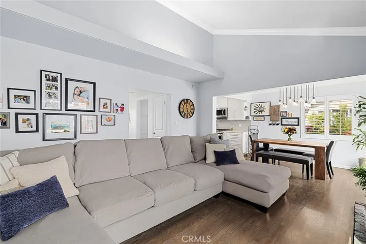 2220 Raleigh Avenue, Costa Mesa, California 92627