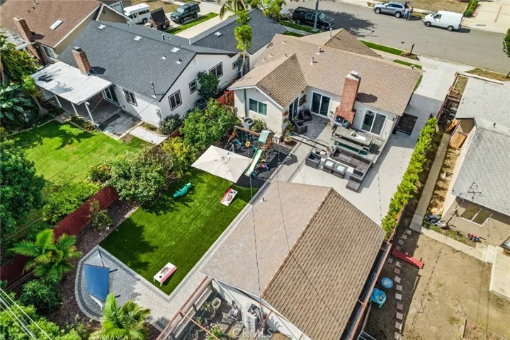 2220 Raleigh Avenue, Costa Mesa, California 92627