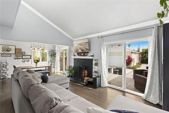 2220 Raleigh Avenue, Costa Mesa, California 92627