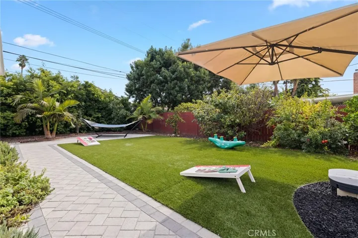 2220 Raleigh Avenue, Costa Mesa, California 92627