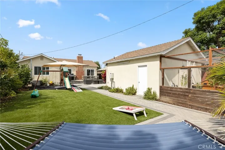 2220 Raleigh Avenue, Costa Mesa, California 92627