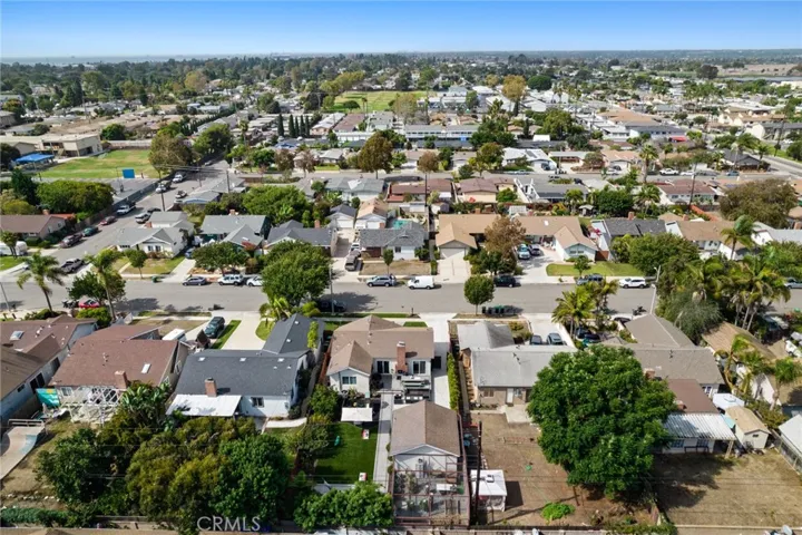 2220 Raleigh Avenue, Costa Mesa, California 92627
