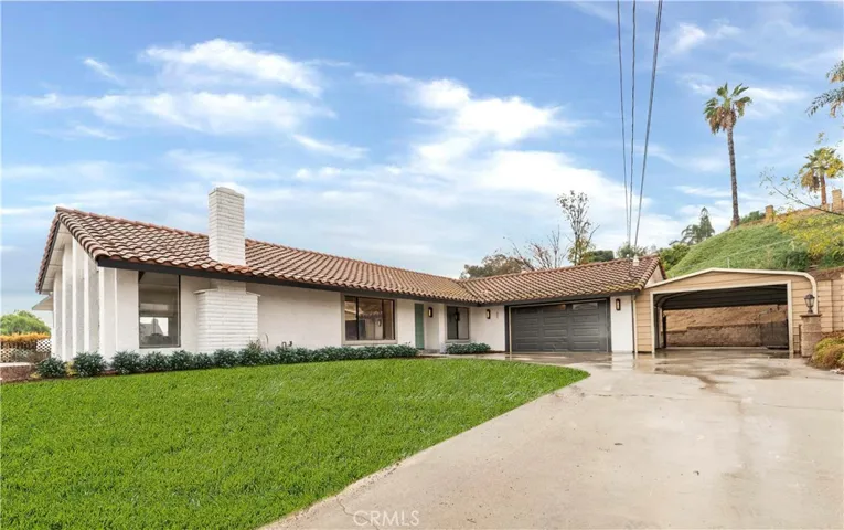 14325 Laurel Drive, Riverside, California 92503