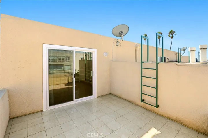 1527 9 Th Street #303, Santa Monica, California 90401