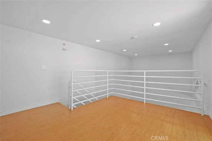 1527 9 Th Street #303, Santa Monica, California 90401