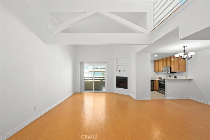1527 9 Th Street #303, Santa Monica, California 90401
