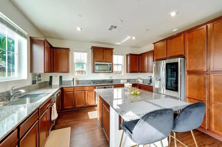 , Gilroy, California 95020