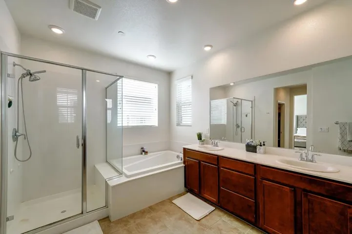 , Gilroy, California 95020