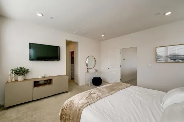 , Gilroy, California 95020