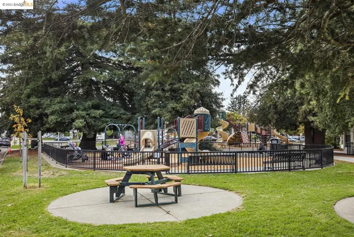 1447 Portland Ave, Albany, California 94706