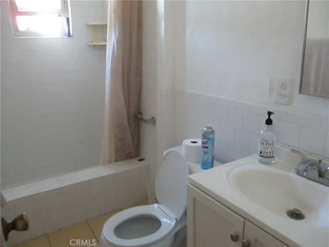 1239 N Wilmington Boulevard, Wilmington, California 90744